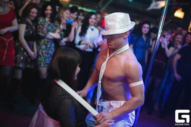 Мужсклй стриптиз Иван Ростов-на-Дону