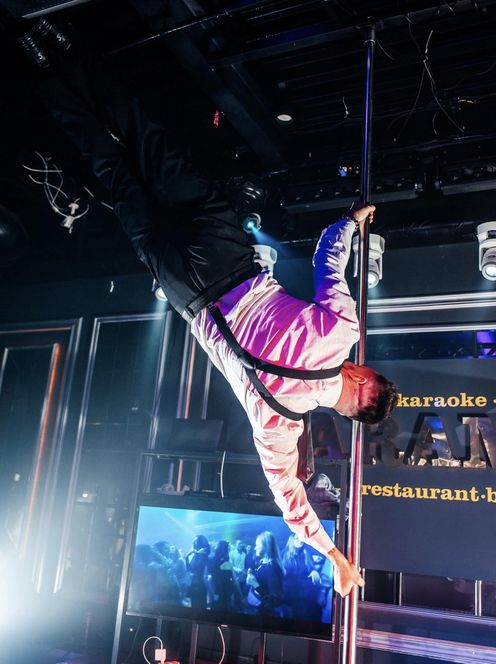 полицейский мужской стриптиз